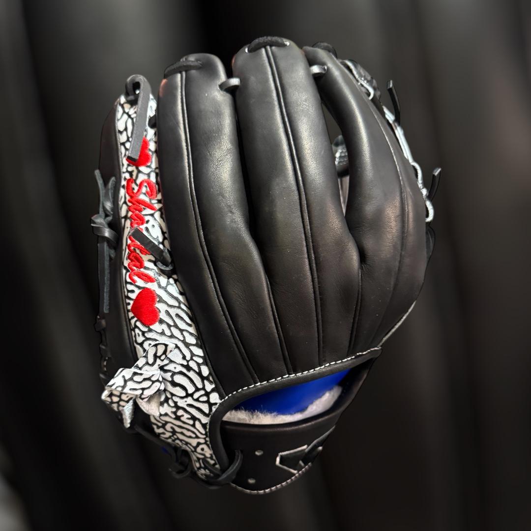 Custom Gloves - Kachi Sports